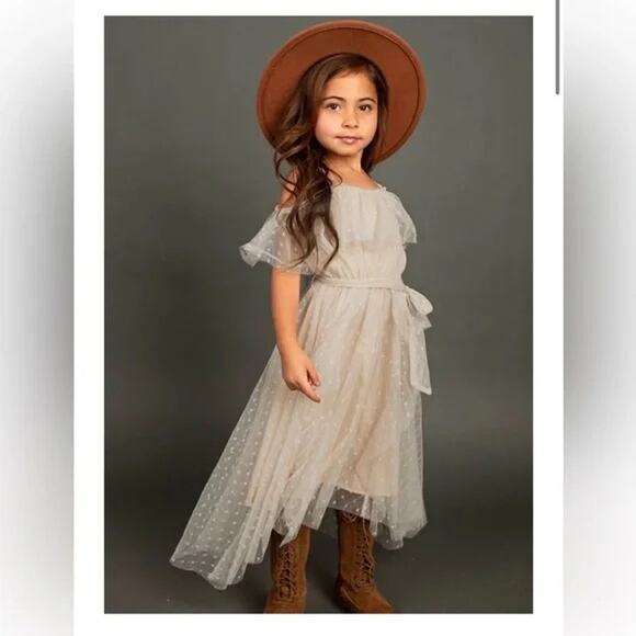 Joyfolie Mia Joy Lauryn Dress in Sand Girl’s Size 6 - Picture 2 of 5
